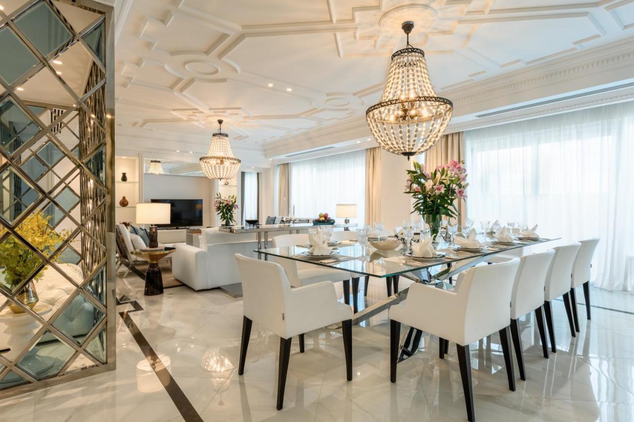 Centara West Bay Hotel & Residences Ντόχα Εξωτερικό φωτογραφία A dining room