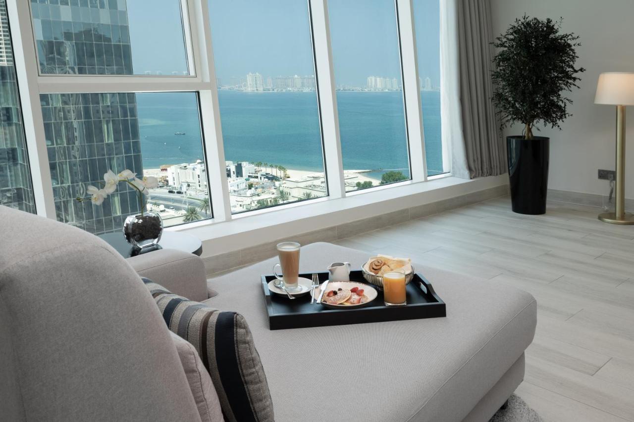 Centara West Bay Hotel & Residences Ντόχα Εξωτερικό φωτογραφία A view from a suite at the Ritz-Carlton, DIFC
